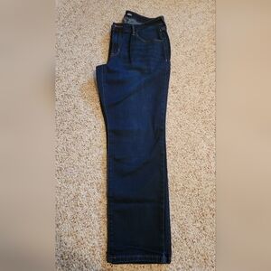 Old Navy Mid-Rise Power Slim Straight Jean in Dark Wash - Size 14 Short